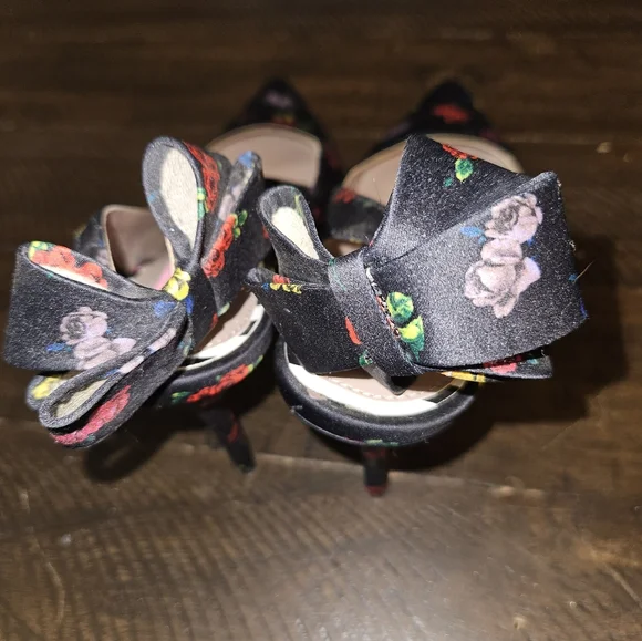 Betsy Johnson Ginjer heels - Picture 10 of 16